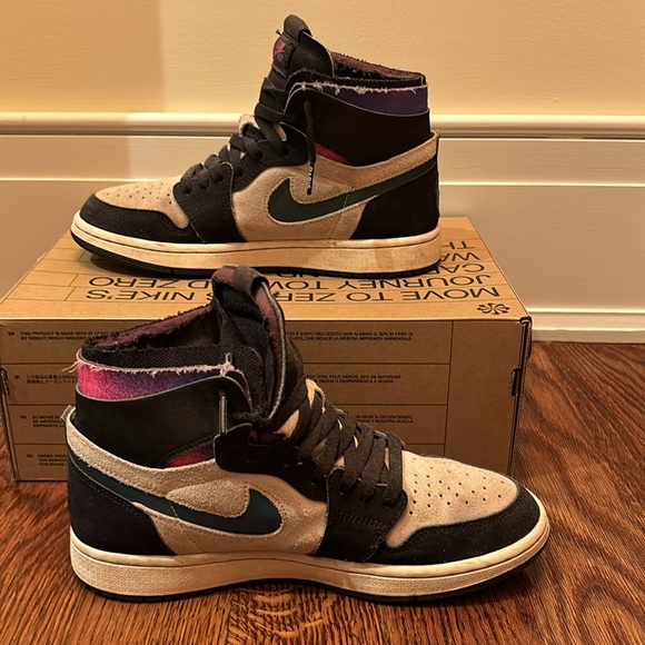 Jordan One Highs - Picture 3 of 7